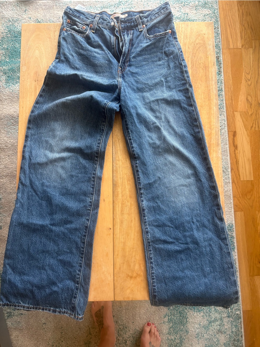 Levi’s Ribcage Straight - Size 27